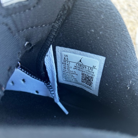 Jordan 6 Retro Yellow Ochre | Men’s 8.5 - Picture 13 of 15